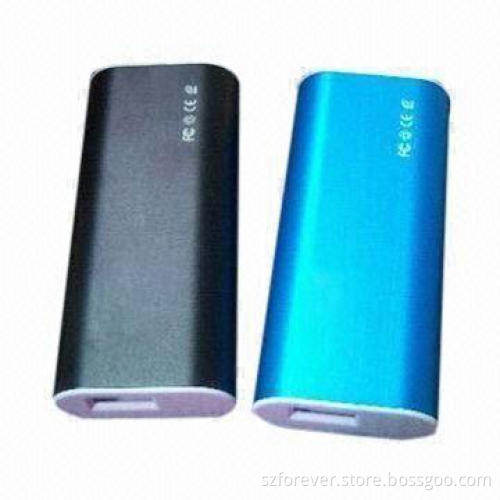 Travel Power Banks with 4,400mAh High-capacity, Suitable for Mobile Phones and iPhone